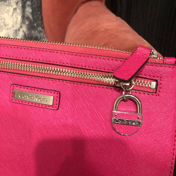 Pink CK hand bag - Picture 2 of 3